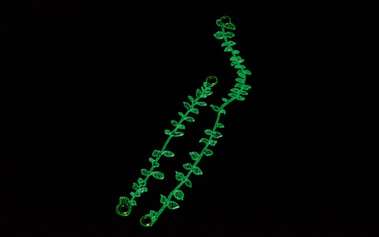 Design studio bergchen x NB - 夜光蔓藤