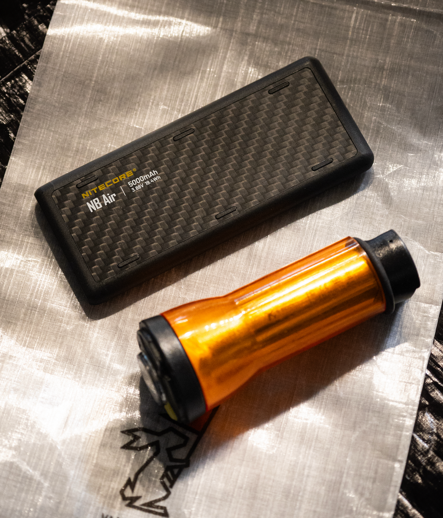 Nitecore NB air 5000mAh 89g 碳纖行動電源