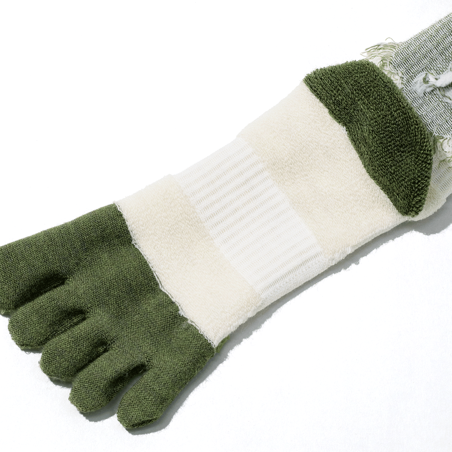 Invisible Company X The Peak Hunter 美麗諾羊毛越野跑針對性緩衝中筒五趾襪[柳綠色]