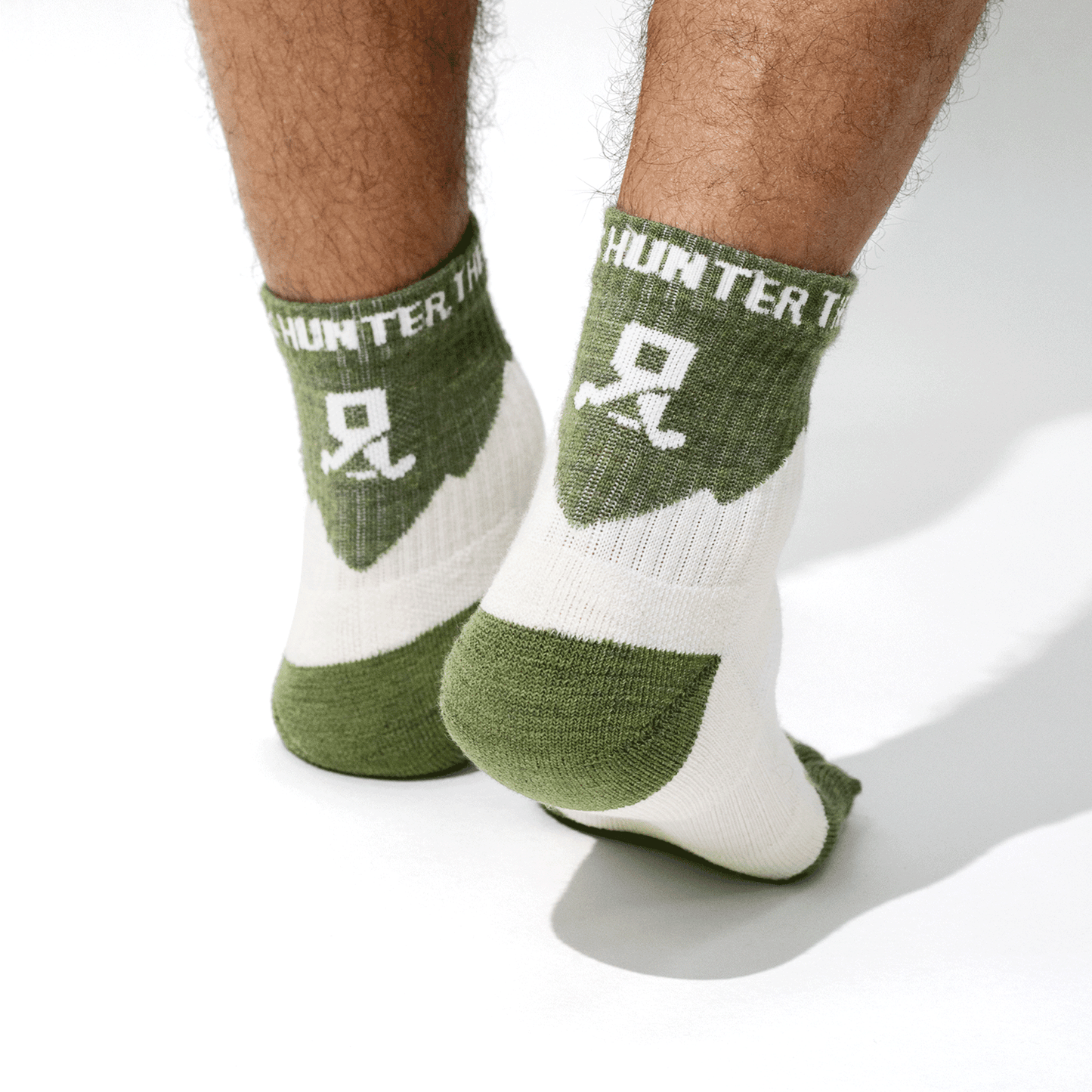 Invisible Company X The Peak Hunter 美麗諾羊毛越野跑針對性緩衝中筒五趾襪[柳綠色]