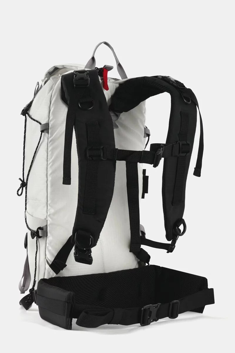 Syzygy Outdoor Carrier Pack 18L 輕盈自在攻頂包 White