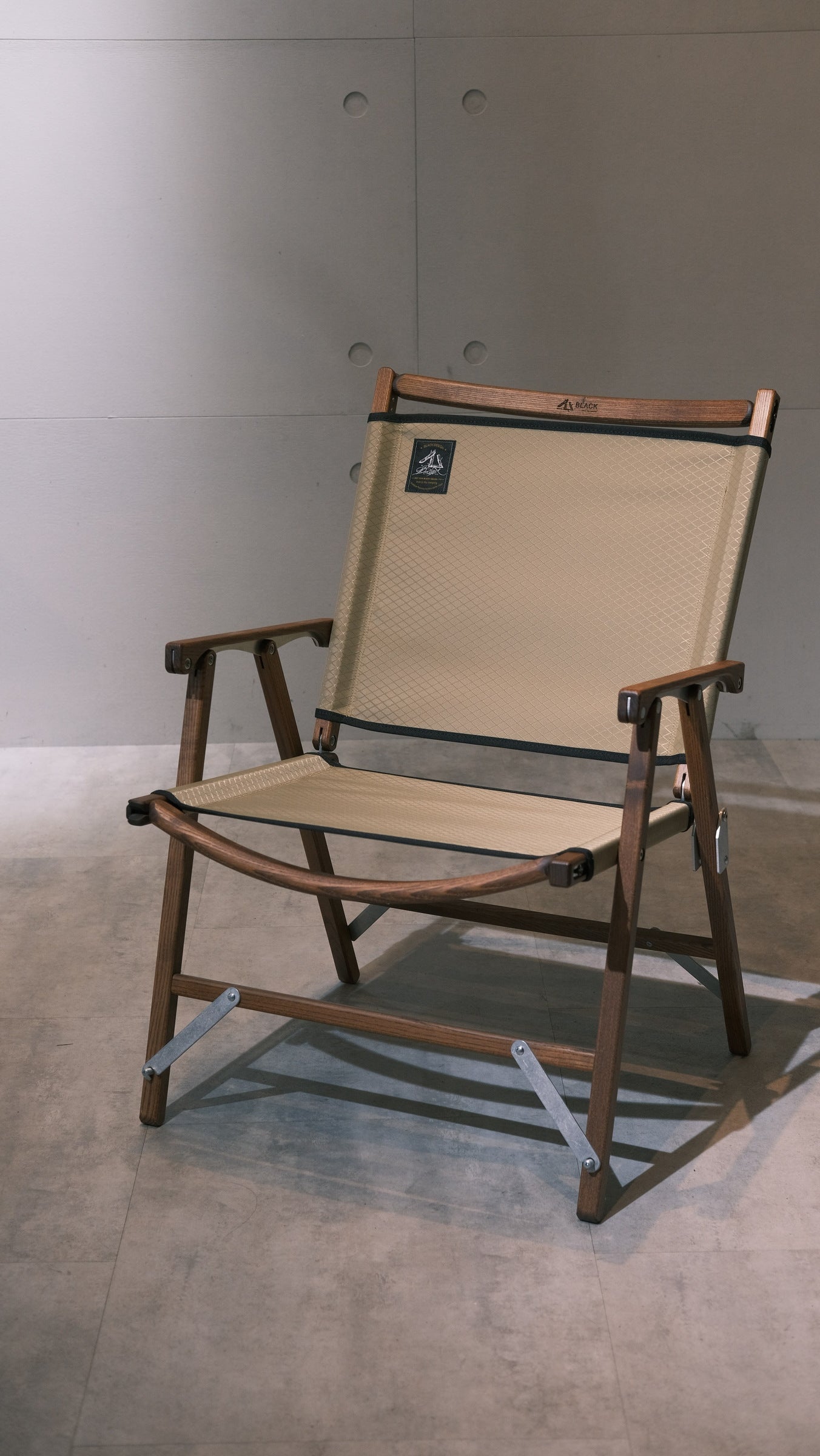 BLACK DESIGN 武椅高版[菱格version]