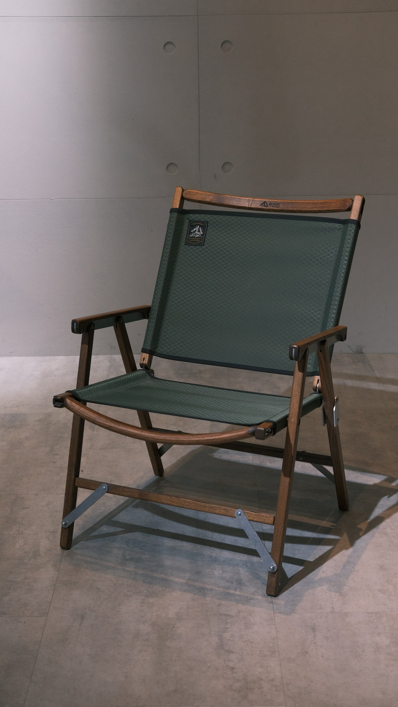 BLACK DESIGN 武椅高版[菱格version]