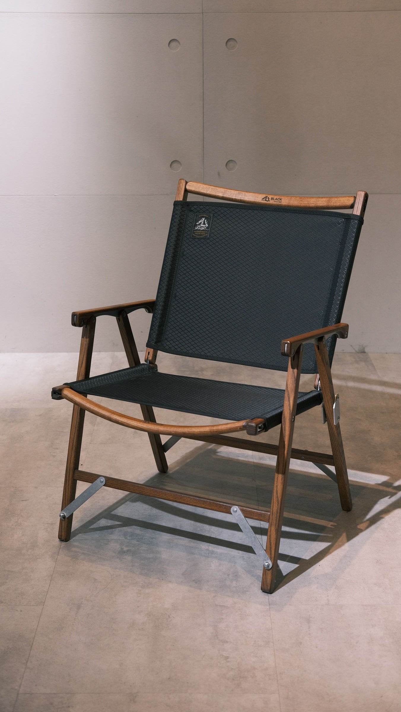 BLACK DESIGN 武椅高版[菱格version]