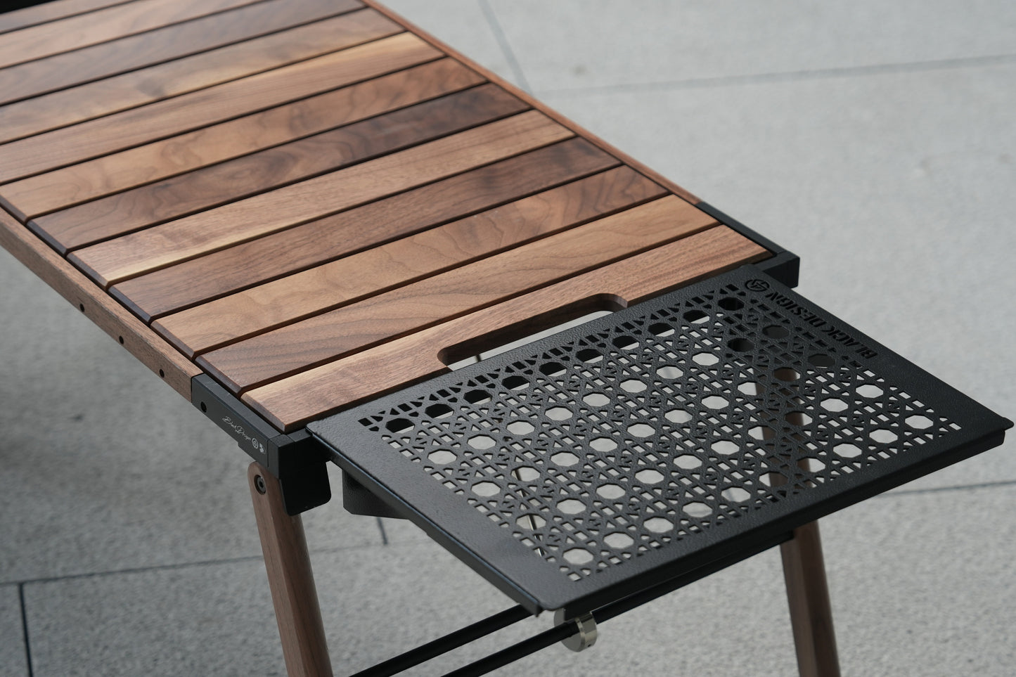 BLACK DESIGN Monotospace 星空桌