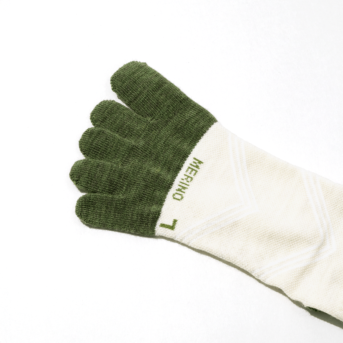 Invisible Company X The Peak Hunter 美麗諾羊毛越野跑針對性緩衝中筒五趾襪[柳綠色]