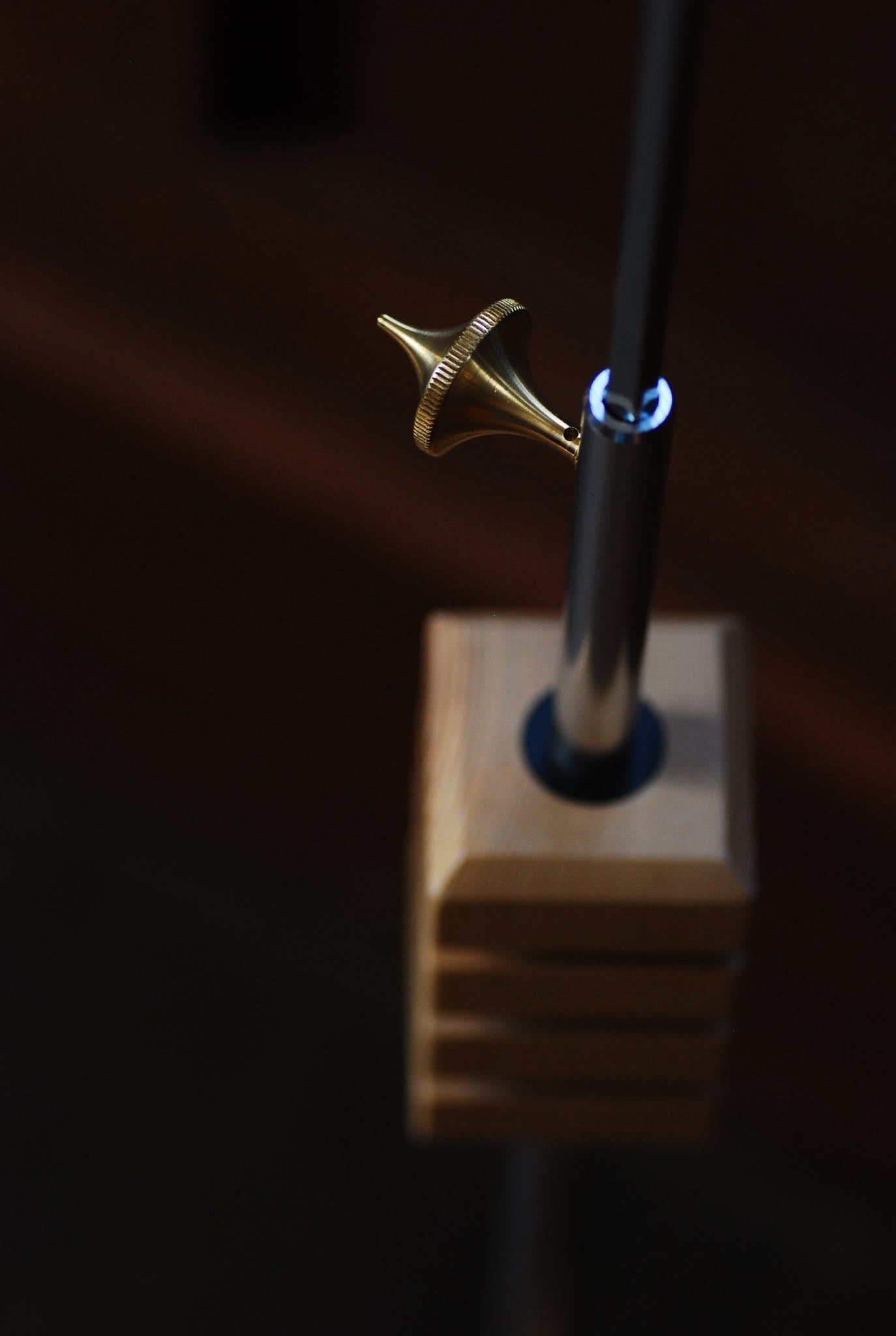 BLACK DESIGN KOKI 自立燈柱