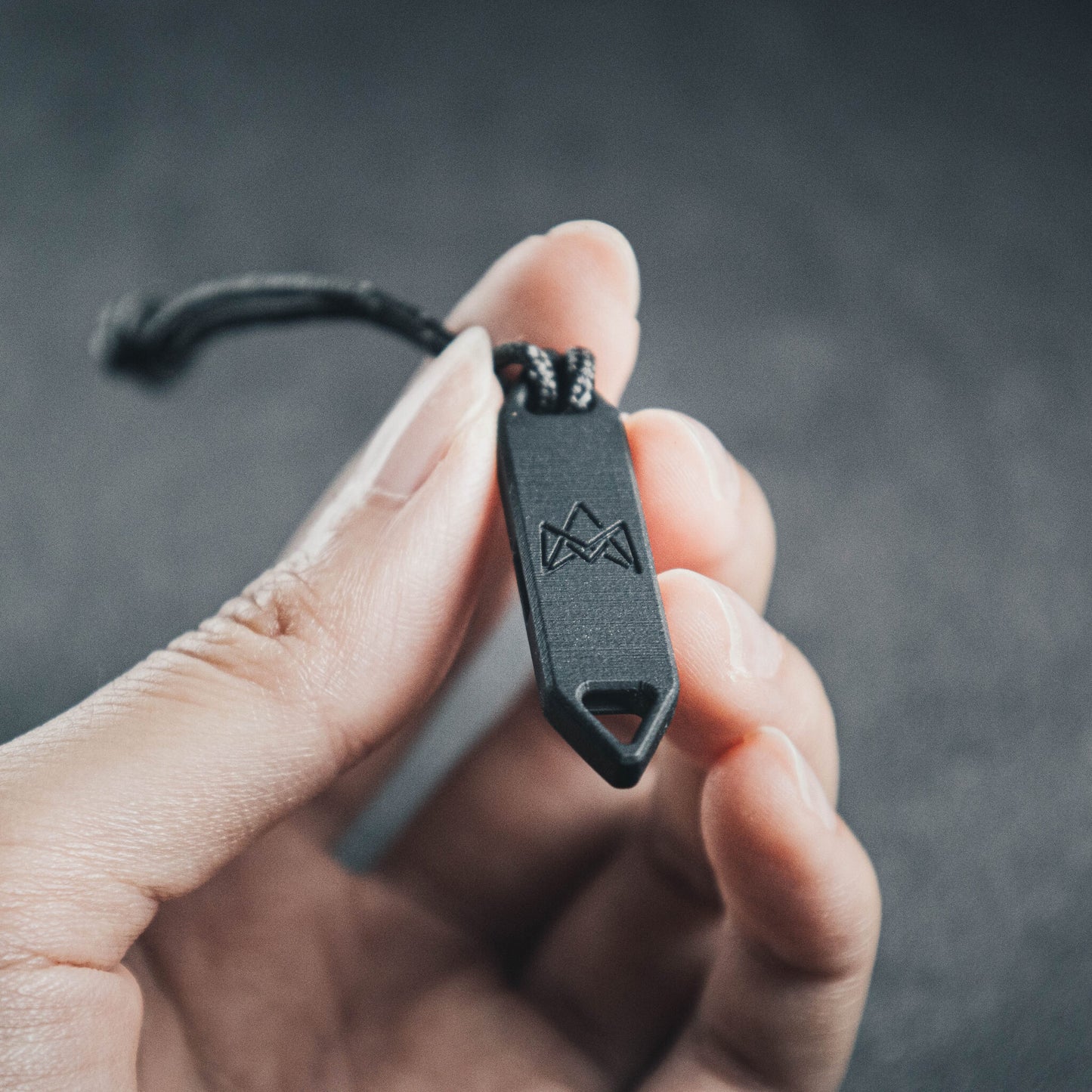 MOUNT DIMENSION The Obsidian 哨子